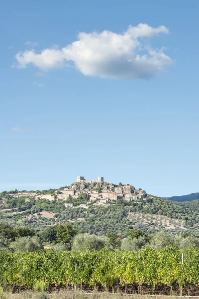 Vista a Montemassi Toscana —  Fotos de Stock