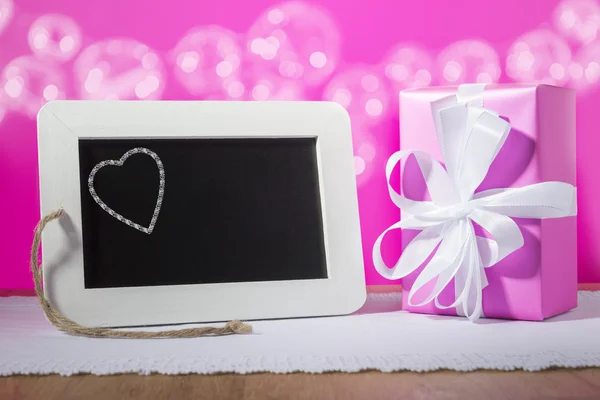 Slate blackboard gift pink — Stock Photo, Image