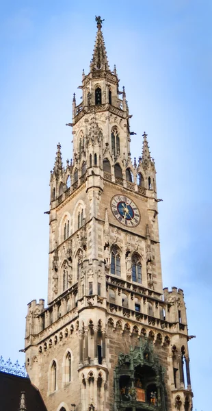 Wieża ratusza Munich — Zdjęcie stockowe
