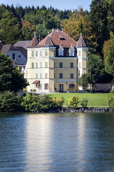 Castelo no lago starnberg — Fotografia de Stock