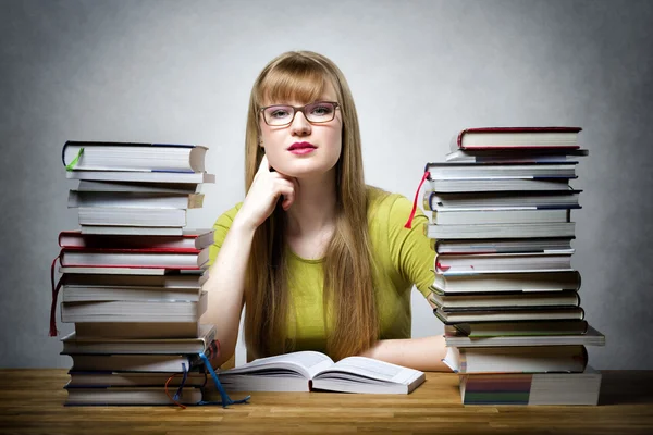 Famale Student with many books — Stock Photo, Image