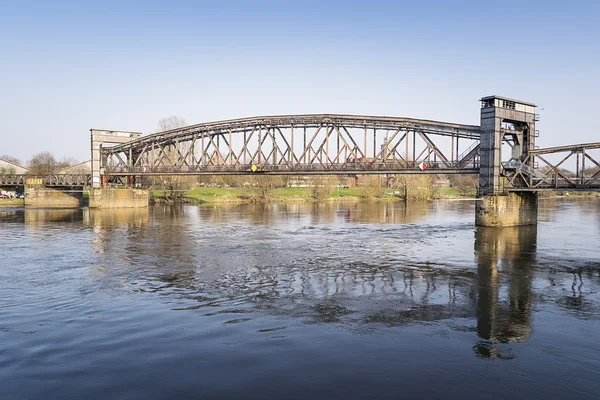 Historiska bron i Magdeburg — Stockfoto