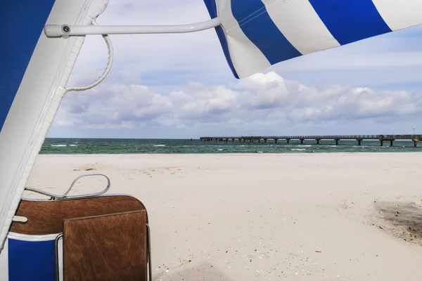 Strand szék-a tengeri kilátás — Stock Fotó