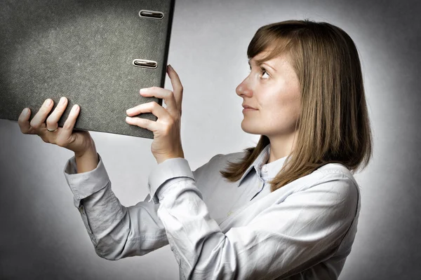 Lavoro d'ufficio con cartella — Foto Stock