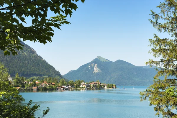 Uitzicht op Walchensee en Jochberg — Stockfoto