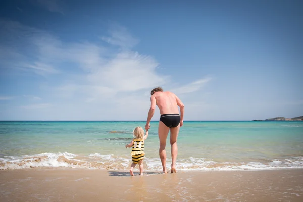 父との夏の楽しみ — ストック写真