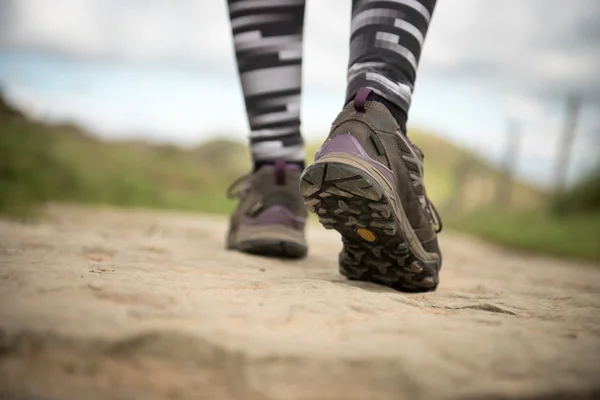 Wandelen schoen close-up — Stockfoto