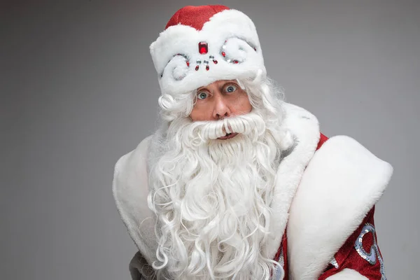 Father Frost looking at camera with wide eyes. — Stock Photo, Image