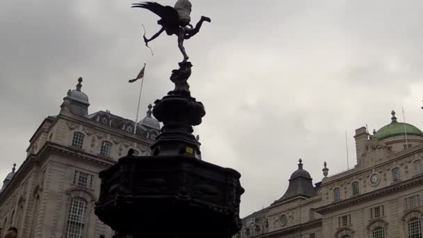 Cirque piccadilly — Video