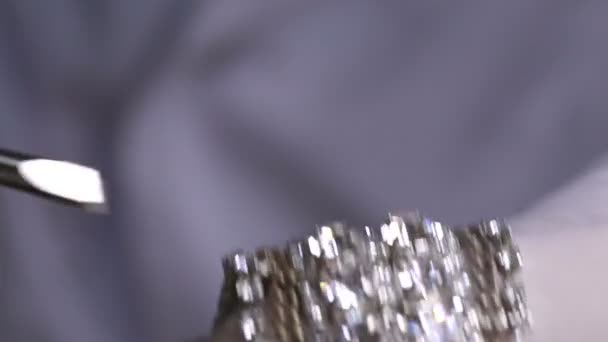 Avaliação pulseira de diamante — Vídeo de Stock