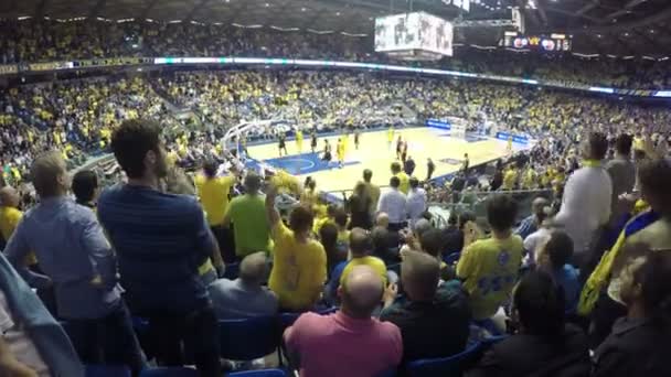 Stadion pełny koszykówki — Wideo stockowe