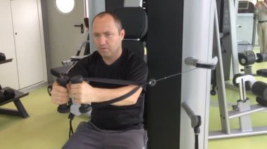 Adam egzersiz jym