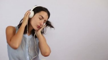 Eğleniyor kadın uzun klip müzik
