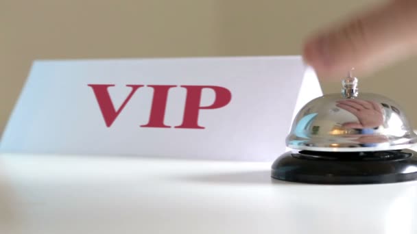 Vip service desk glocke — Stockvideo