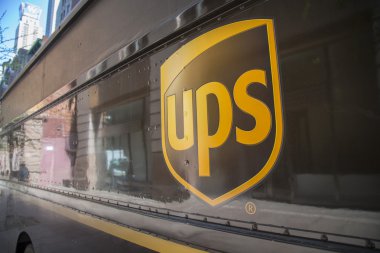 UPS kamyon NY şehir