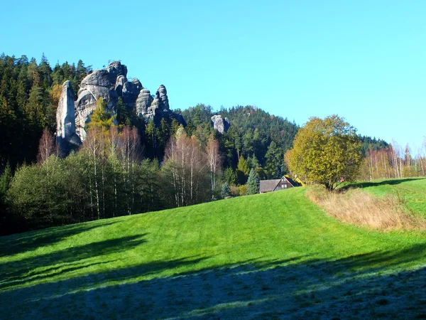 Landschap met rotsen — Stockfoto