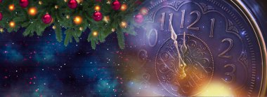 Saatli yeni yıl afişi. Neon ışıkları, tatil ışıkları. Saat 12, Yeni Yıl ve Noel 2021. Kış tatili geçmişi.