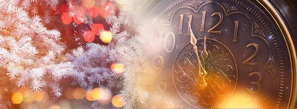 Новорічний Банер Годинником Неонові Вогні Святкові Вогні Час Показує Годин — стокове фото