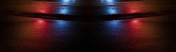 Υγρή Άσφαλτος Νυχτερινή Θέα Αντανακλάσεις Νέον Στο Τσιμεντένιο Πάτωμα Νυχτερινή — Φωτογραφία Αρχείου