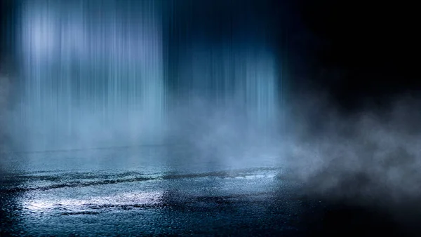 Mörk Gata Våt Asfalt Reflektioner Strålar Vattnet Abstrakt Mörkblå Bakgrund — Stockfoto