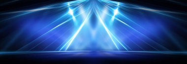 Boş sahne gösterisinin arka planı. Neon ışığı ve lazer gösterisi. Karanlık bir arka planda lazer fütüristik şekiller. Mavi neon ışığı, suda simetrik yansıma, geleceksel manzara, sahne.