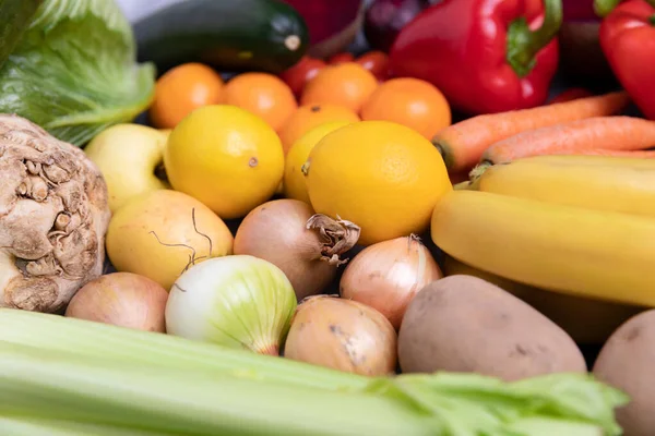 Friska Grönsaker Grå Bakgrund Med Kopieringsutrymme Banner Online Shop Koncept — Stockfoto