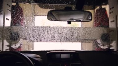 Araba yıkama, araba yıkama suyu, otomatik oto yıkama.