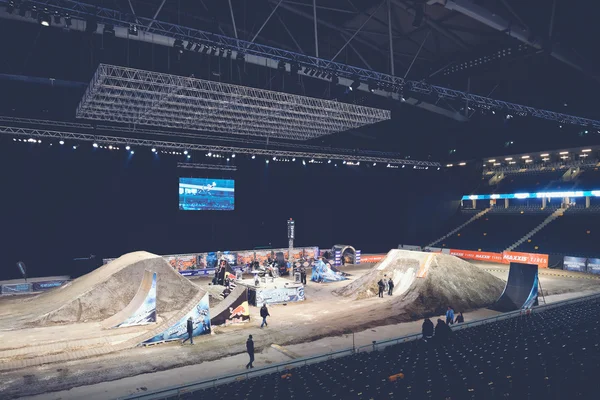 Preparing of the track and jumps at the Night of the jumps in St — Stock Photo, Image