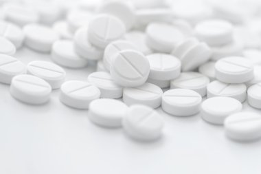 Beyaz renkli portre olarak tablet