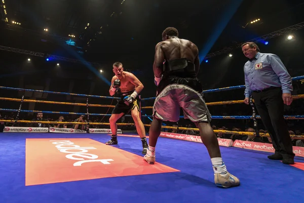 Boxe noturno de luta nórdica entre Oscar Ahlin (SWE) e Patrick — Fotografia de Stock