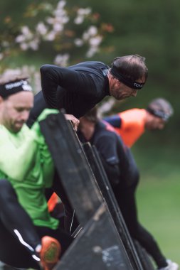 Stockholm Stadion ve Re etrafında Zorlu Viking engel kursu