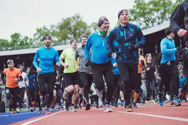 Start of the Tough Viking obstacle course in Stockholm Stadion — Stock Photo, Image