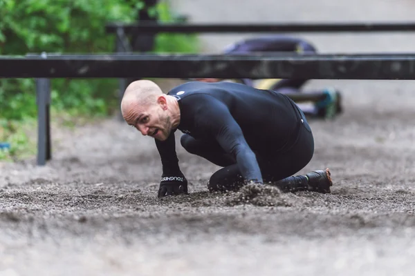 Tough Viking obstacle course around Stockholm Stadion and crawli — Stock Photo, Image