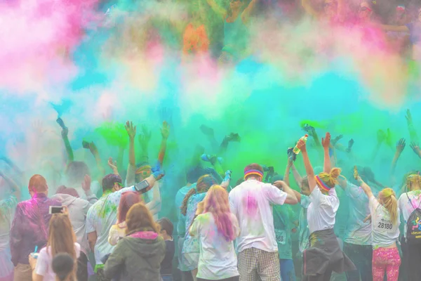 Stockholm Color Run Tropicolor dünya turunda Kalabalık