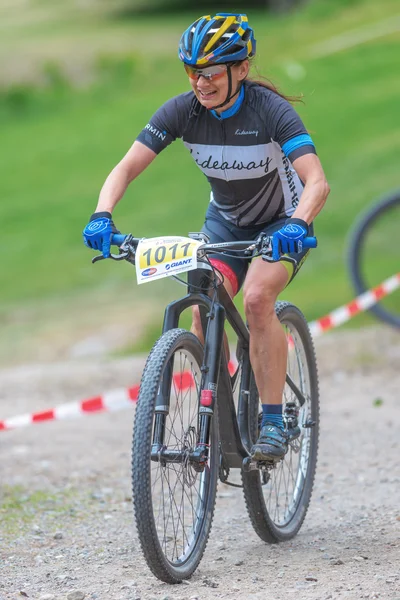 MTB cyclist during a lap in the start area at Lida loop during s — Stock Photo, Image