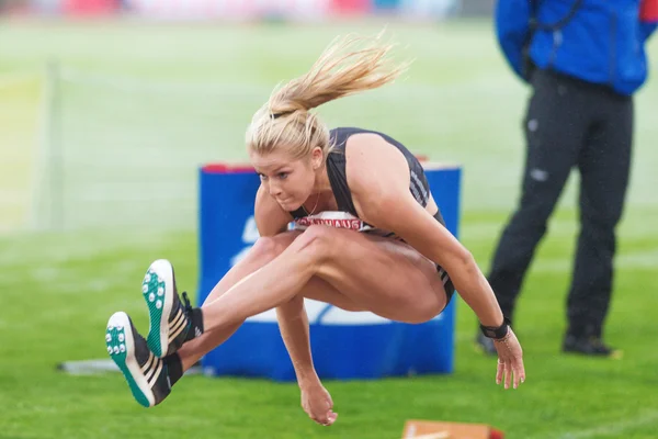 Brooke Stratton en el salto de longitud en la IAAF Diamond League en S — Foto de Stock