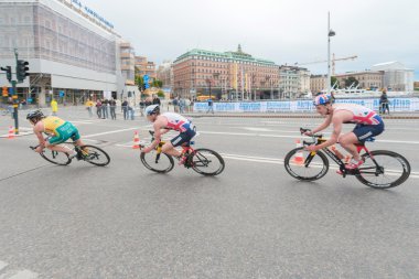 Brownlee kardeşler, Alistair ve Jonathan(Gbr) sonra D takipte