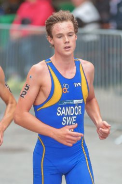 Gabriel Mens ITU Triath bir eğri ile çalışan Sandor (Swe)