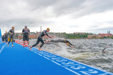 S Kadınlar Itu Triatlon olay yüzme de ikinci tur