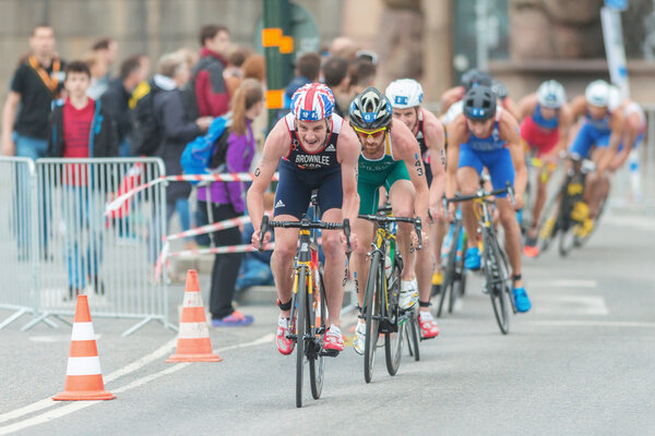 Alistair Brownlee (GBR) in front of a group in the cycling at th