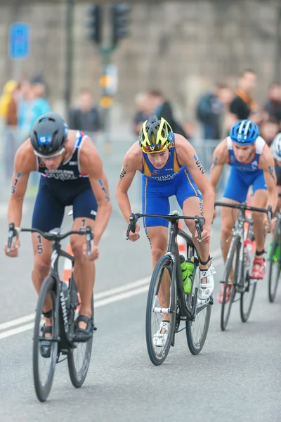 Gabriel Sandor (SWE) in the middle of a group lead by  Jan Ceust — Stock Photo, Image