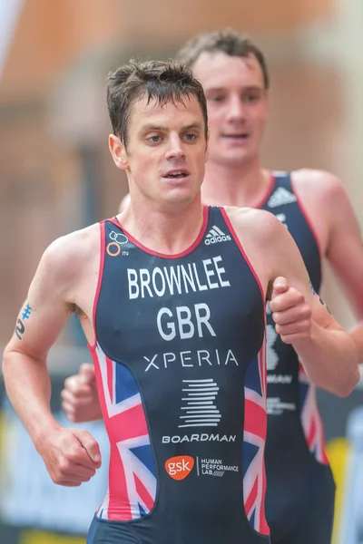 Jonathan and Alistair Brownlee (GBR) running together at the las — Stock Photo, Image