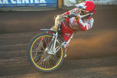 Rospiggarna ve Lejonen arasında bir speedway yarış closeup
