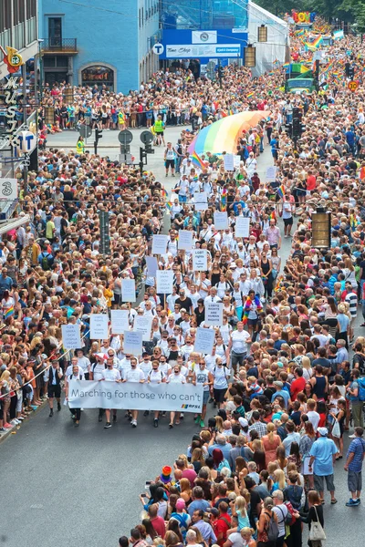 Pride parade in Stockholm and the parade going at Kungsgatan — Stock Photo, Image