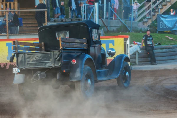 Hotrod racerers i pausen mellan Rospiggarna och Lejonen — Stockfoto