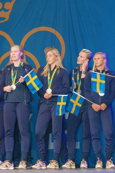 Medallistas olímpicos de Río se celebran en Kungstradgarden —  Fotos de Stock