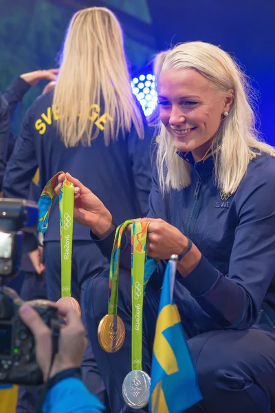 Medallistas olímpicos de Río se celebran en Kungstradgarden —  Fotos de Stock