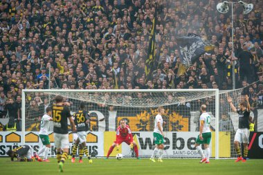 AIK ve Hammarby Allsvenskan, arkadaşlar arasında futbol derby 