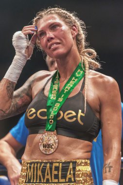 Mikaela Lauren (Swe) vs Klara arasında Wbc başlık maçı sonra 