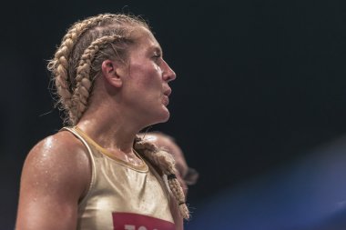 Mikaela Lauren (Swe) vs Klara arasında Wbc başlık maçı sonra 